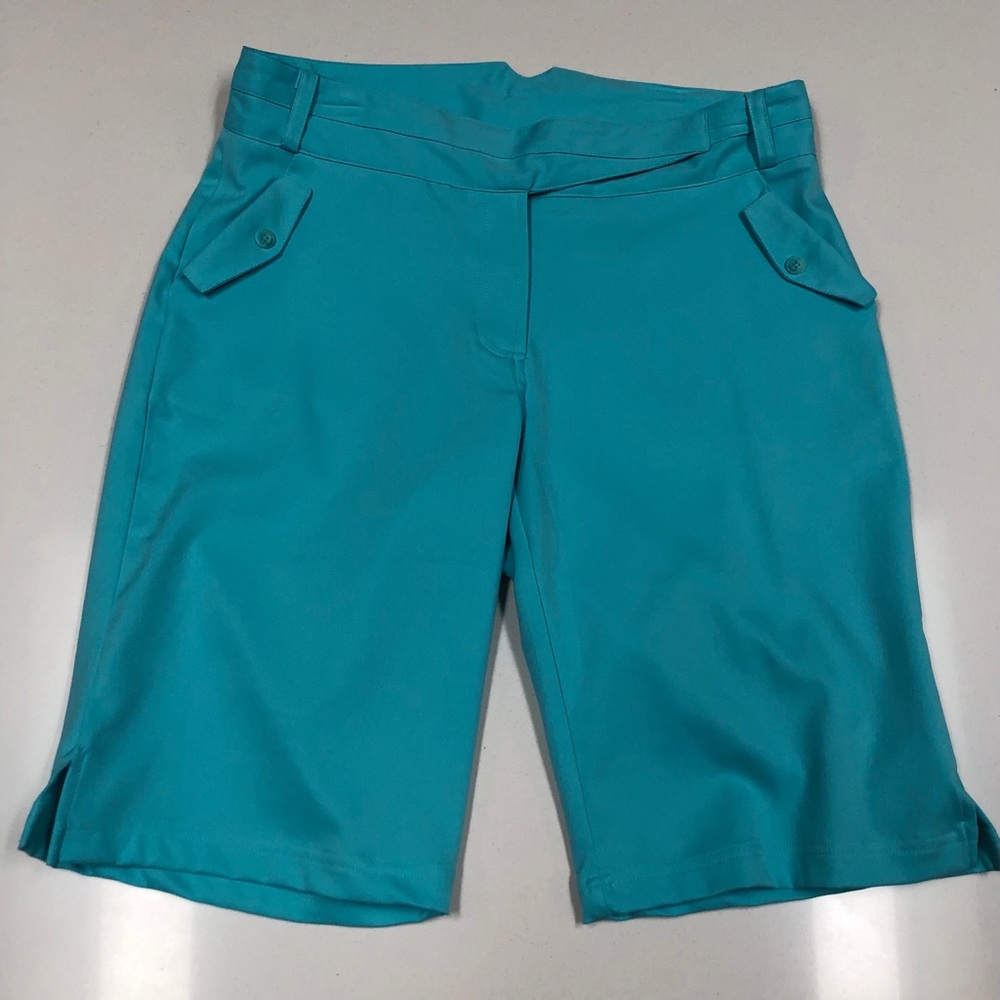 a / u / r golf shorts. Teal blue. Size 6